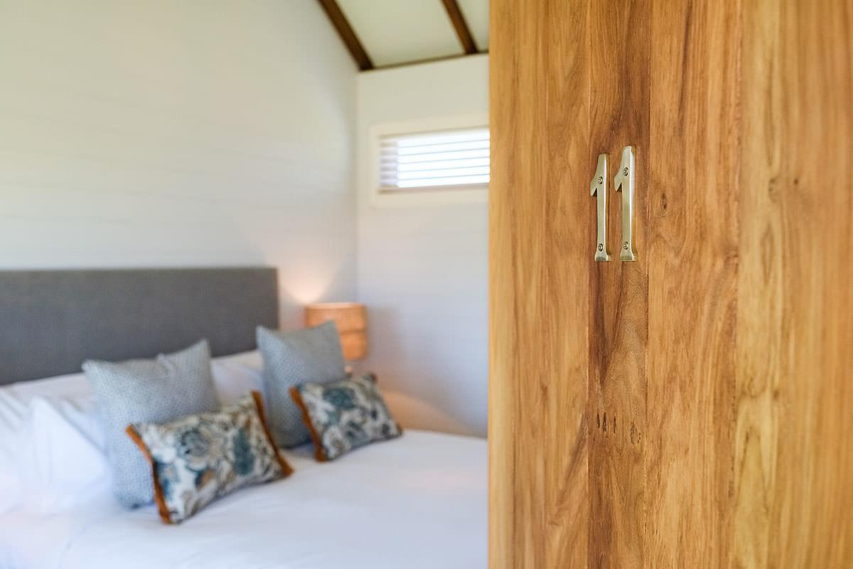 Goonoo Goonoo Station Hotel Tamworth Eksteriør billede A bedroom at the lodge